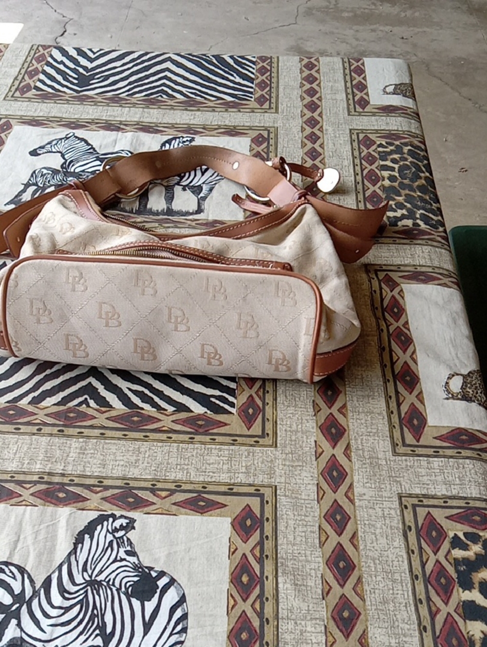 CREAM AND BROWN DOONEY AND BOURKE PURSE